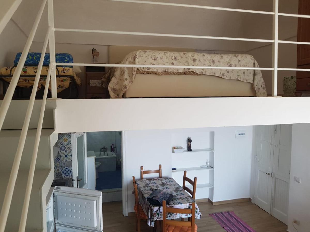 Monolocale Nonna Elena Villa Procida Esterno foto