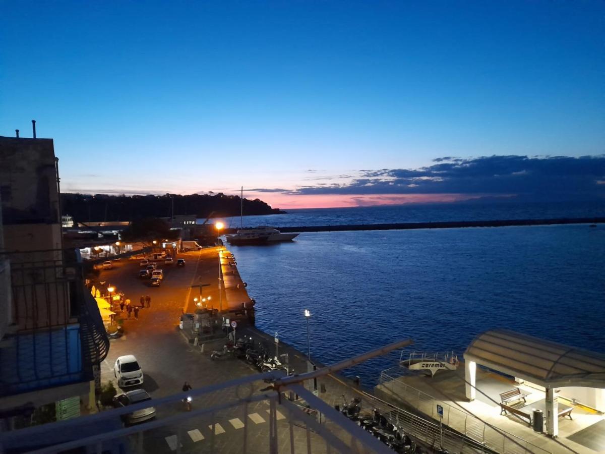 Monolocale Nonna Elena Villa Procida Esterno foto